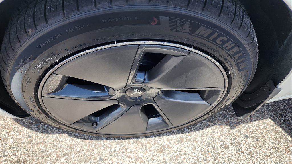 2021 Tesla Model 3 Standard Range Plus photo 18