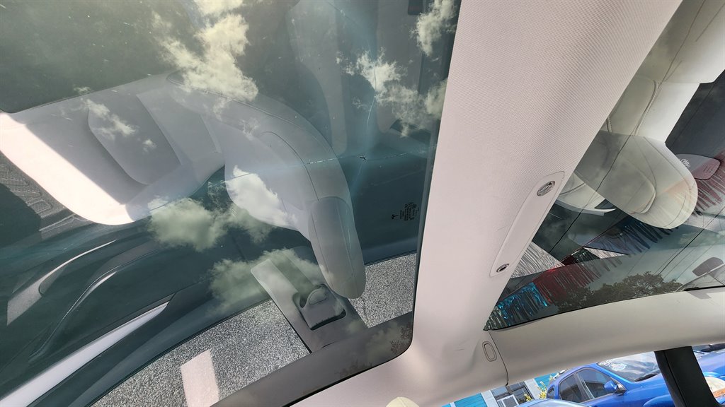 2021 Tesla Model 3 Standard Range Plus photo 10
