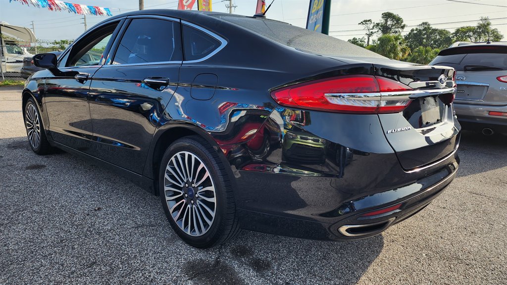 2017 Ford Fusion SE photo 15