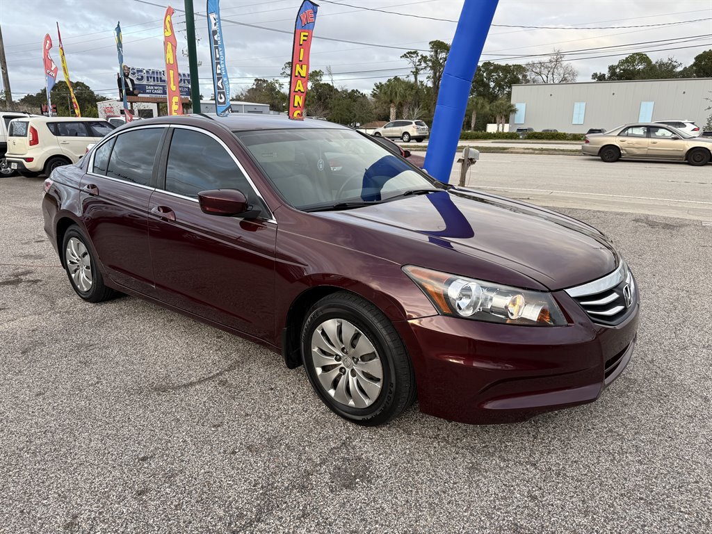 2011 Honda Accord LX's photo