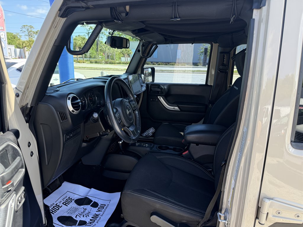 2016 Jeep Wrangler Unlimited Rubicon - Photo 20