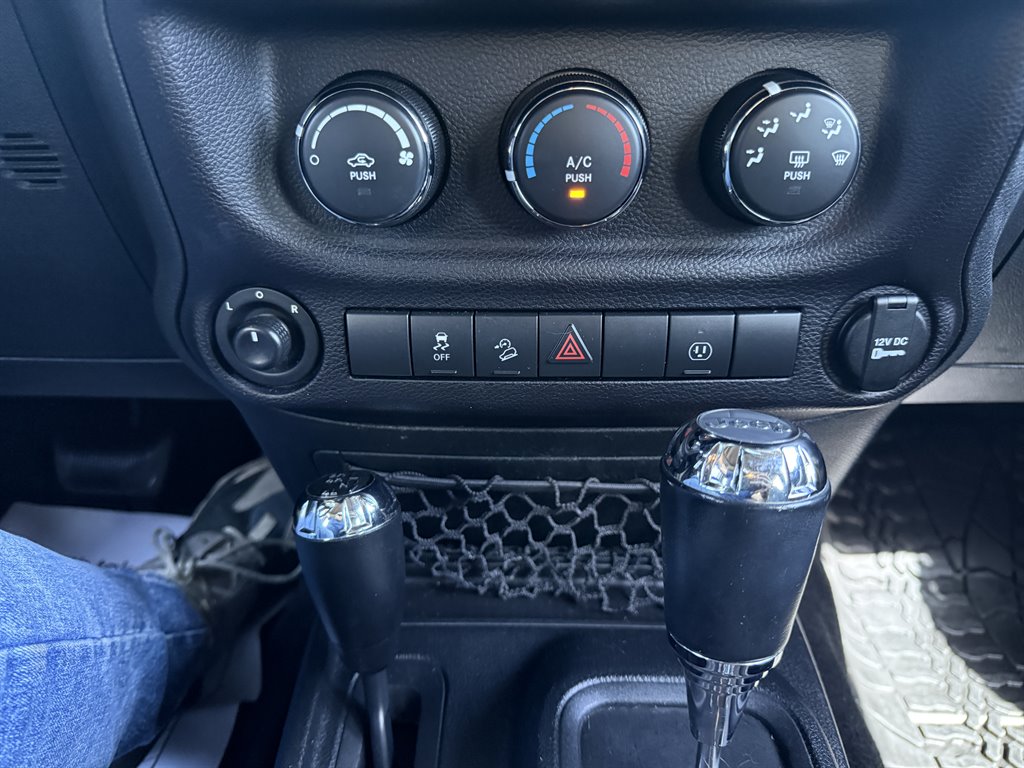 2016 Jeep Wrangler Unlimited Rubicon - Photo 28