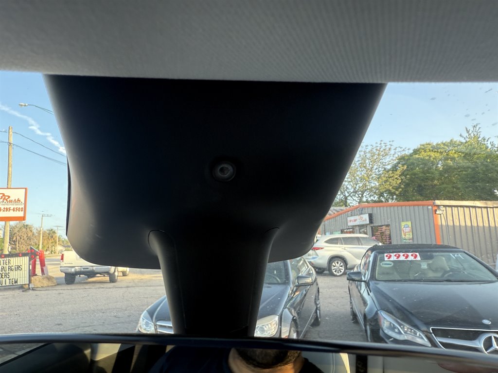 2023 Tesla Model Y Long Range - Photo 21