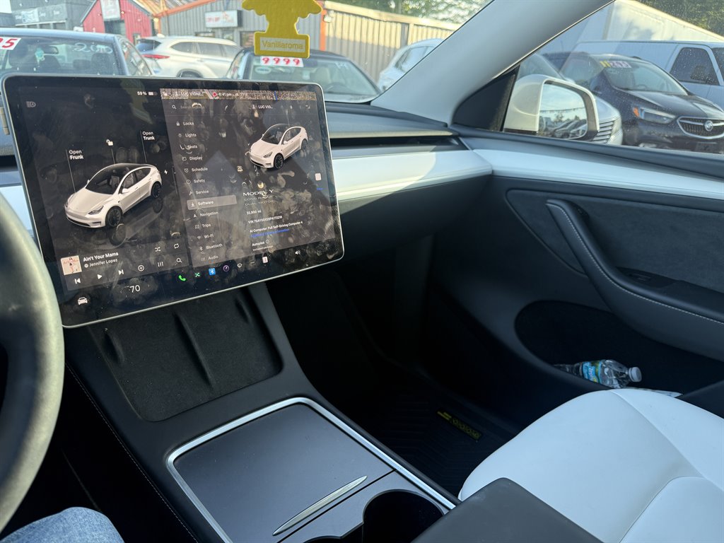 2023 Tesla Model Y Long Range - Photo 20