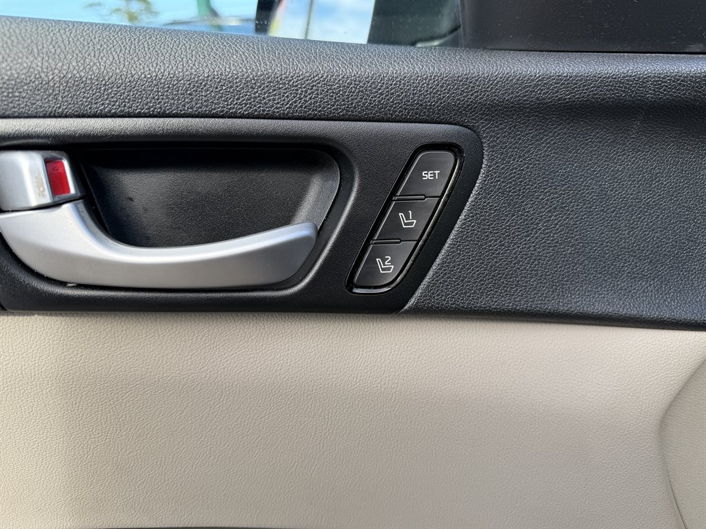 2017 Kia Optima LX - Photo 15