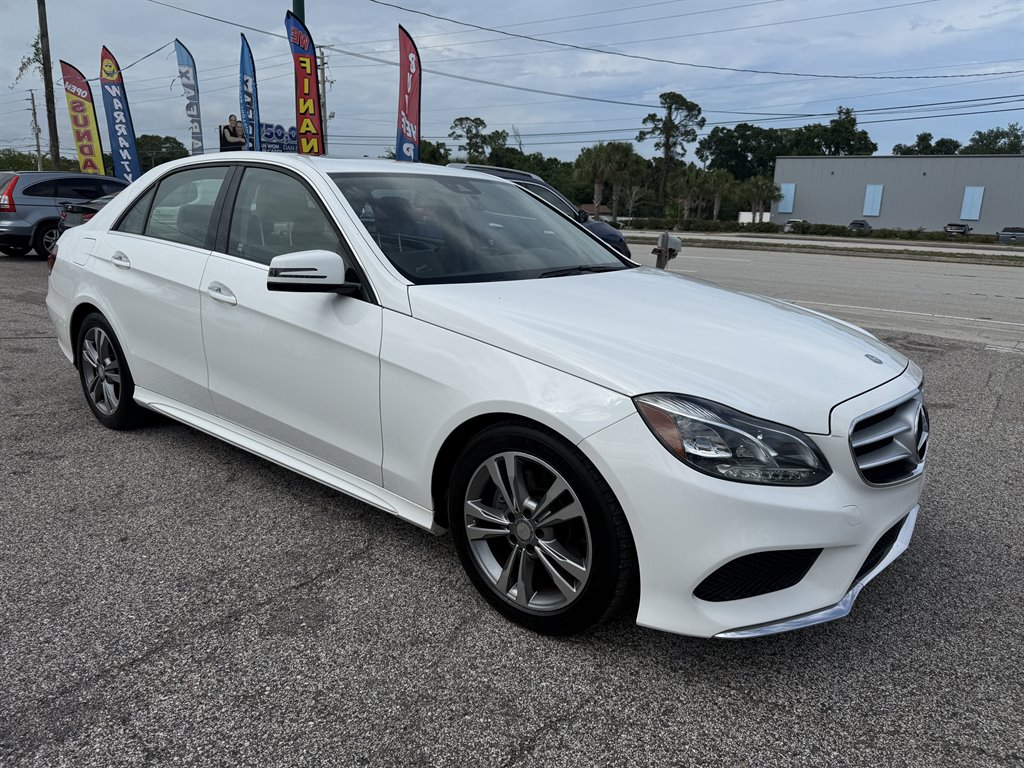 2016 Mercedes-Benz E-Class's photo